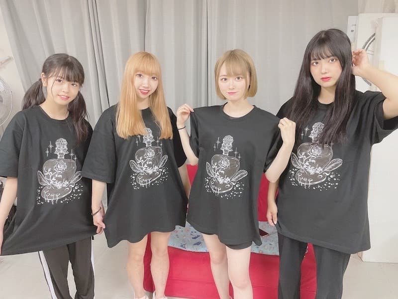 Tシャツ